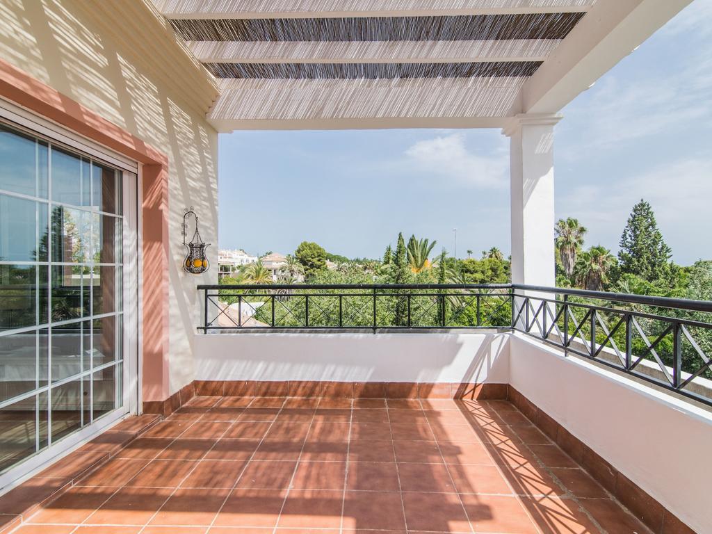 River Garden Spacious Penthouse Marbella Exterior photo